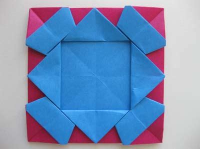 Origami Photo Frame Folding Instructions - How to Make an Origami Photo ...