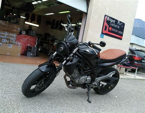 Suzuki Gladius Fa On Scrambler Selle Made By Sellerie Briant Barby