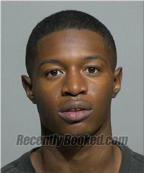 Recent Booking Mugshot For Lorenzo Kyles In Milwaukee County Wisconsin