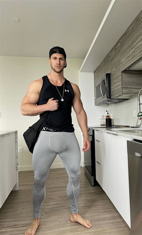 Kyle Hynick On Twitter Men In Tight Pants Lycra Men Gym Outfit Men