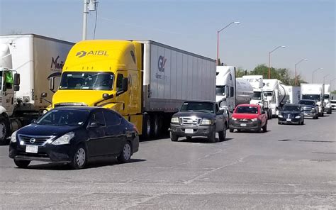 Cruce De Mercanc As Toma Un D A Y Medio En La Frontera Ju Rez El Paso