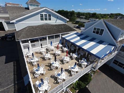 14 Best Cape Cod Waterfront Restaurants