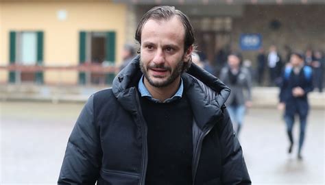 Official Alberto Gilardino On The Genoa Bench Sportal Eu