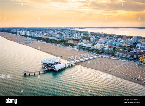 Lignano Beach High Resolution Stock Photography And Images Alamy