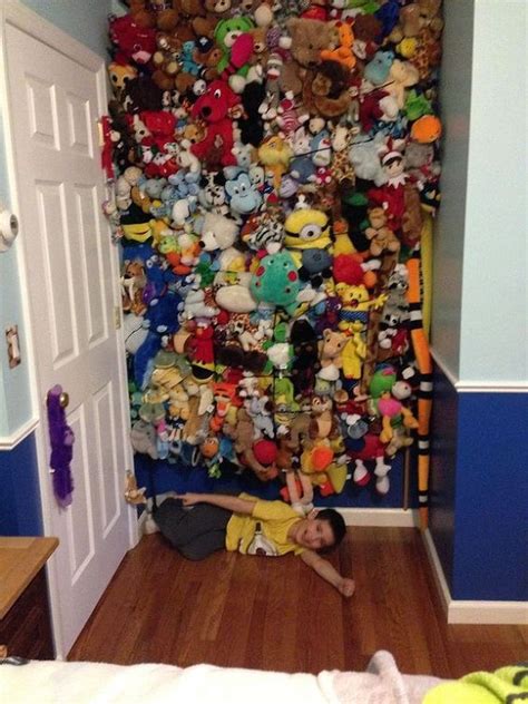 26 Comfy Stuffed Toys Storage Ideas - Shelterness