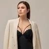8 Pemotretan Wulan Guritno Tampil Seksi Pakai Lingerie Pose Hot Bikin