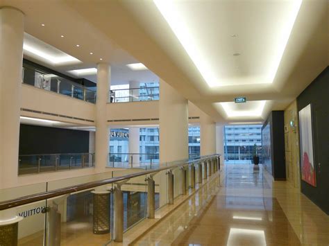 plaza indonesia extension  ariani mandala  coroflotcom