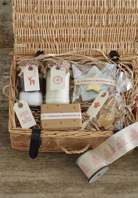 13 Ways To Style Your Christmas Hamper Hobbycraft Uk Homemade