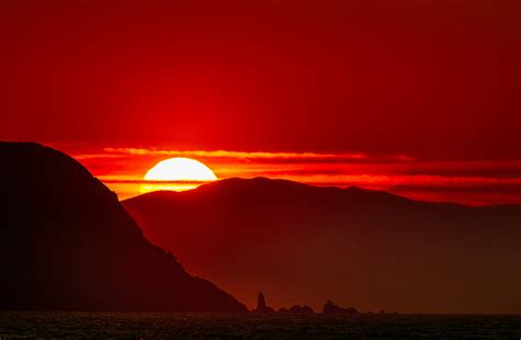 Fondos de Pantalla Amaneceres y atardeceres Montañas Sol Naturaleza