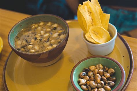 Vegan Guide to Ecuador — 27 Travels