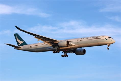 Cathay Pacific Airways B Hlp Airbus A X August Bkk