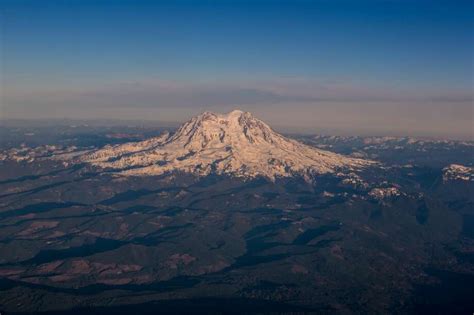 Of All Cascade Volcanoes Mount Rainier Is The Most Dangerous