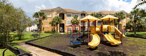 Schedule your tour of Westbury at Lake Brandon in Brandon, FL