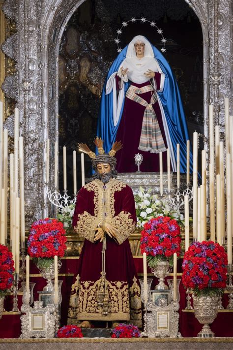 El Señor de la Sentencia preside el altar para el Solemne Quinario