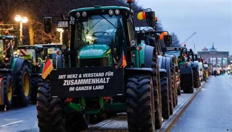 German Tractors Clog Berlin As Farmer Protests Reach Climax Times Of Oman