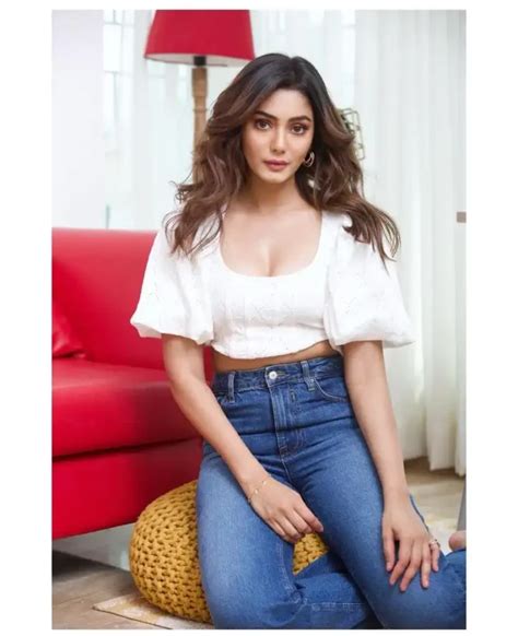 50 Sana Makbul Khan Hot Photos The Glam Bigg Boss OTT 3 Contestant