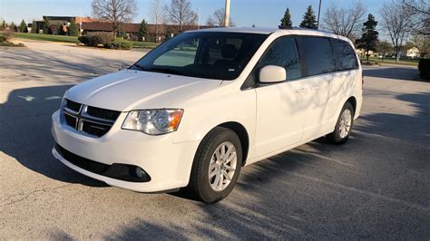 2019 Dodge Grand Caravan Sxt Review Drive Youtube