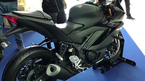 Yamaha Yzf R Black