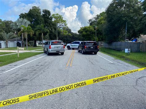 Sarasota Deputy Sliced With ‘massive 19 Inch Machete Officials Say Wfla