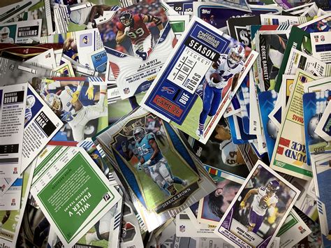 Lot 550 Vintage Sports Cards Football