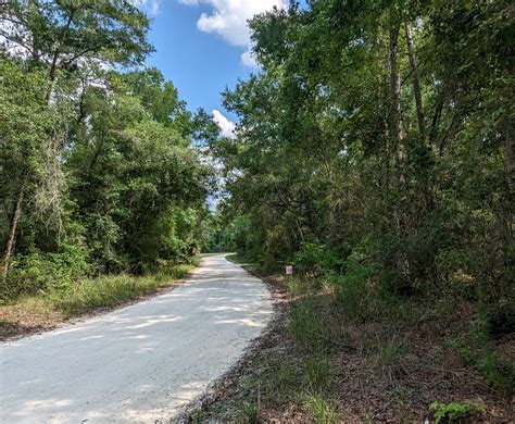 Old Town Fl Acres Near Suwannee River Boat Ramp Access