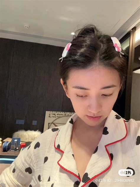 Cdrama Tweets On Twitter LiangJie Shares New Snaps On Xiaohongshu