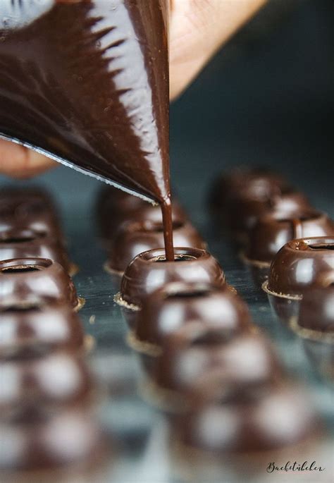 Leckere Schokopralinen mit Spekulatius Ganache Füllung Wie ihr ganz