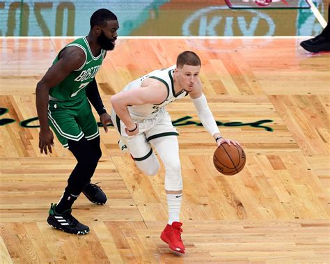 Milwaukee Bucks: Displaying confidence in Donte DiVincenzo