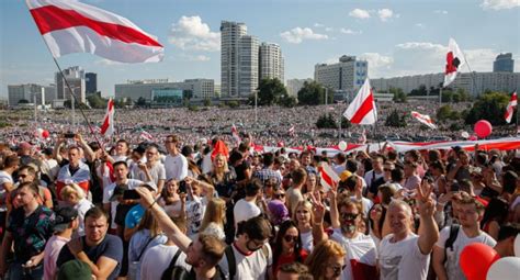 Protestas En Bielorrusia En Vivo Decenas De Miles De Bielorrusos Se