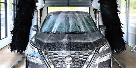 Comparing Soft Touch And Touchless Carwashing