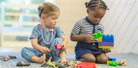 parallel play  young children  sunshines playhouse