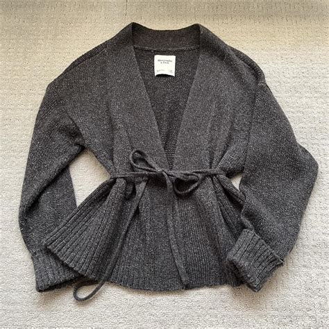 Abercrombie Fitch Women S Grey Cardigan Depop