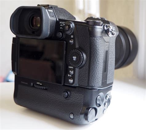 Panasonic Bgg9 Battery Grip Review Ephotozine