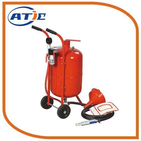 Small Portable Garnet Sand Blasting Machine Price Sand Blasting