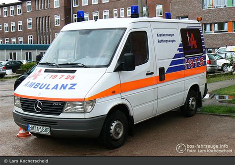 Einsatzfahrzeug Blaurock Ambulanz Service Ktw Hh A A D