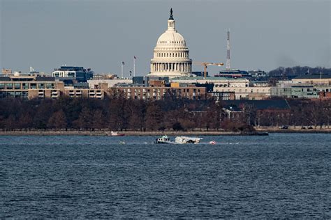 Army Black Hawk crew involved in DC crash made up of 'top pilots' with