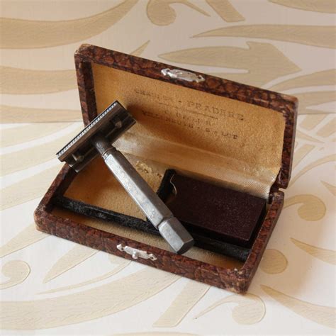 Rasoir de Sureté Pradere Ancien Darwin Shaving