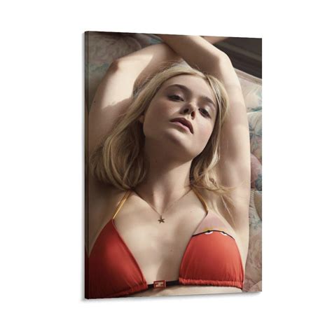 Elle Fanning Bikini Elle Fanning Bikini