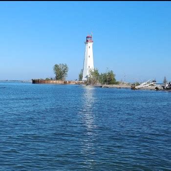 Long Point Lighthouse - Long Point | Ontario - 1000 Towns of Canada