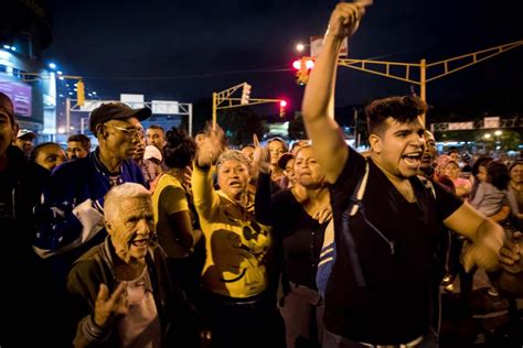 Protestas En Venezuela Por La Escasez De Alimentos Gas Y Agua