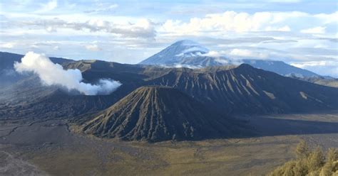 Apa Saja 7 Tempat Wisata Di Gunung Bromo Simak Berikut Ini Andarabus