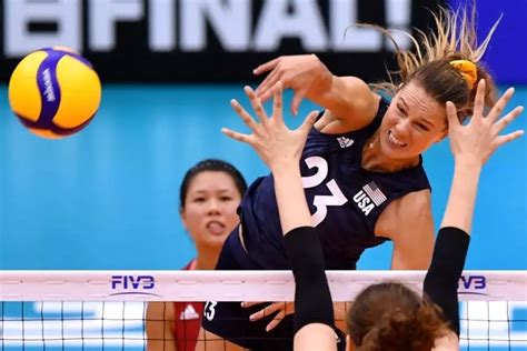 Volleyball 101: Volleyball Positions & Player Roles Explained ...