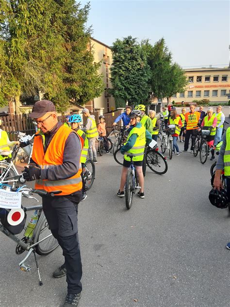 Ii Rowerowa Pielgrzymka Do Piaseczna Parafia W Micha A Archanio A W