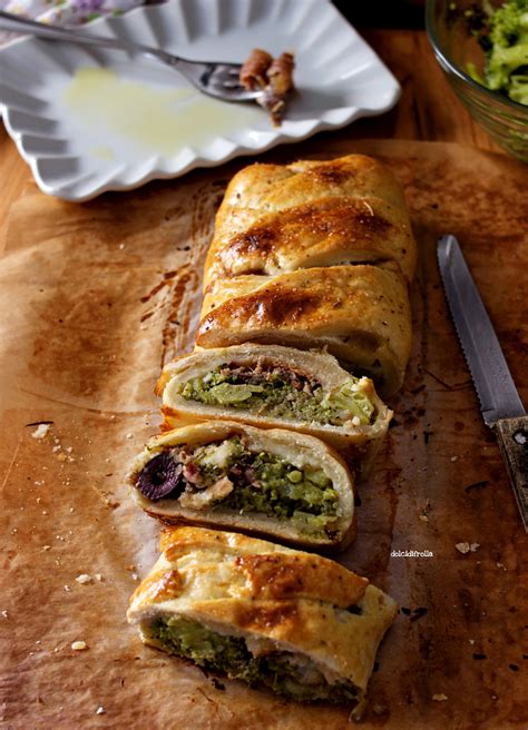 STRUDEL SALATO CON BROCCOLI E ALICI Dolci Di Frolla