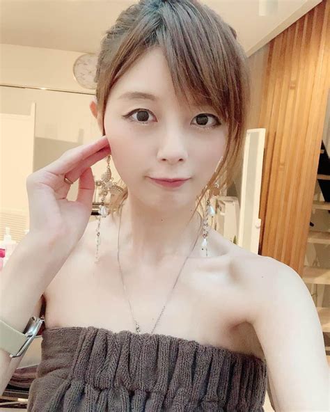 Satomiさんのインスタグラム写真 Satomiinstagram「寝起き笑♡三軒茶屋🚶‍♀️ ・ 小顔骨格矯正・ハイパーナイフ