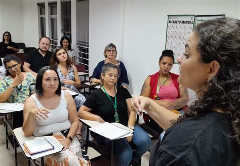 Professores Da Rede Finalizam Etapa De Forma O Em Libras