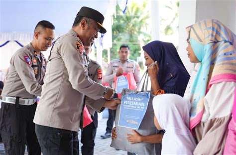 Tali Asih Dari Kapolda Maluku Utara Untuk Masyarakat Yang Me