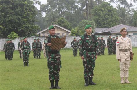 Pada Upacara Bendera Tujuh Belasan KASAD Berpesan Kepada Seluruh