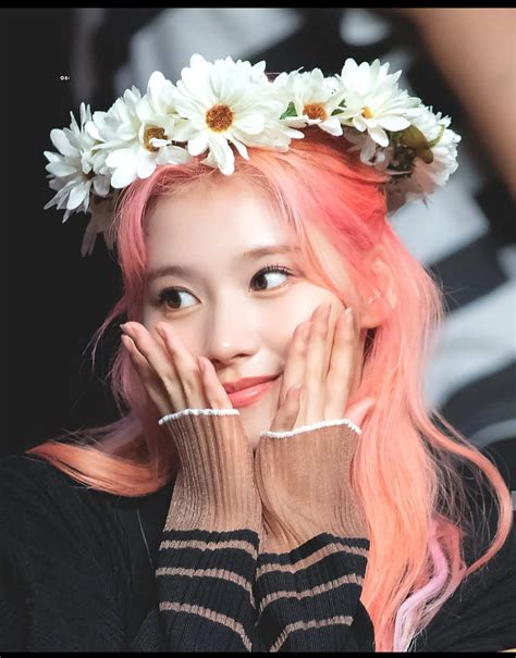 Minatozaki Sana HD Phone Wallpaper Peakpx