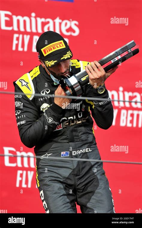 Renault F Team Celebrates Third Position For Daniel Ricciardo Hi Res